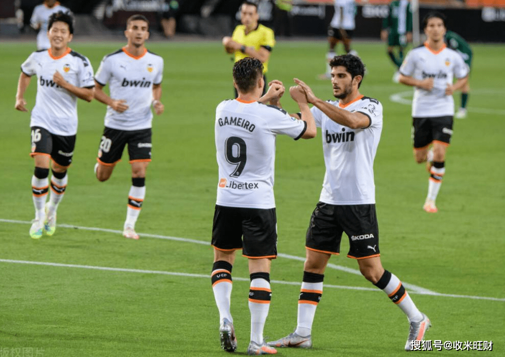 欧联加时末段走向成谜;瓦伦西亚主帅复盘;压力陡增;轮换策略被讨论  欧联加时末段走向成谜;瓦伦西亚主帅复盘;压力陡增;轮换策略被讨论