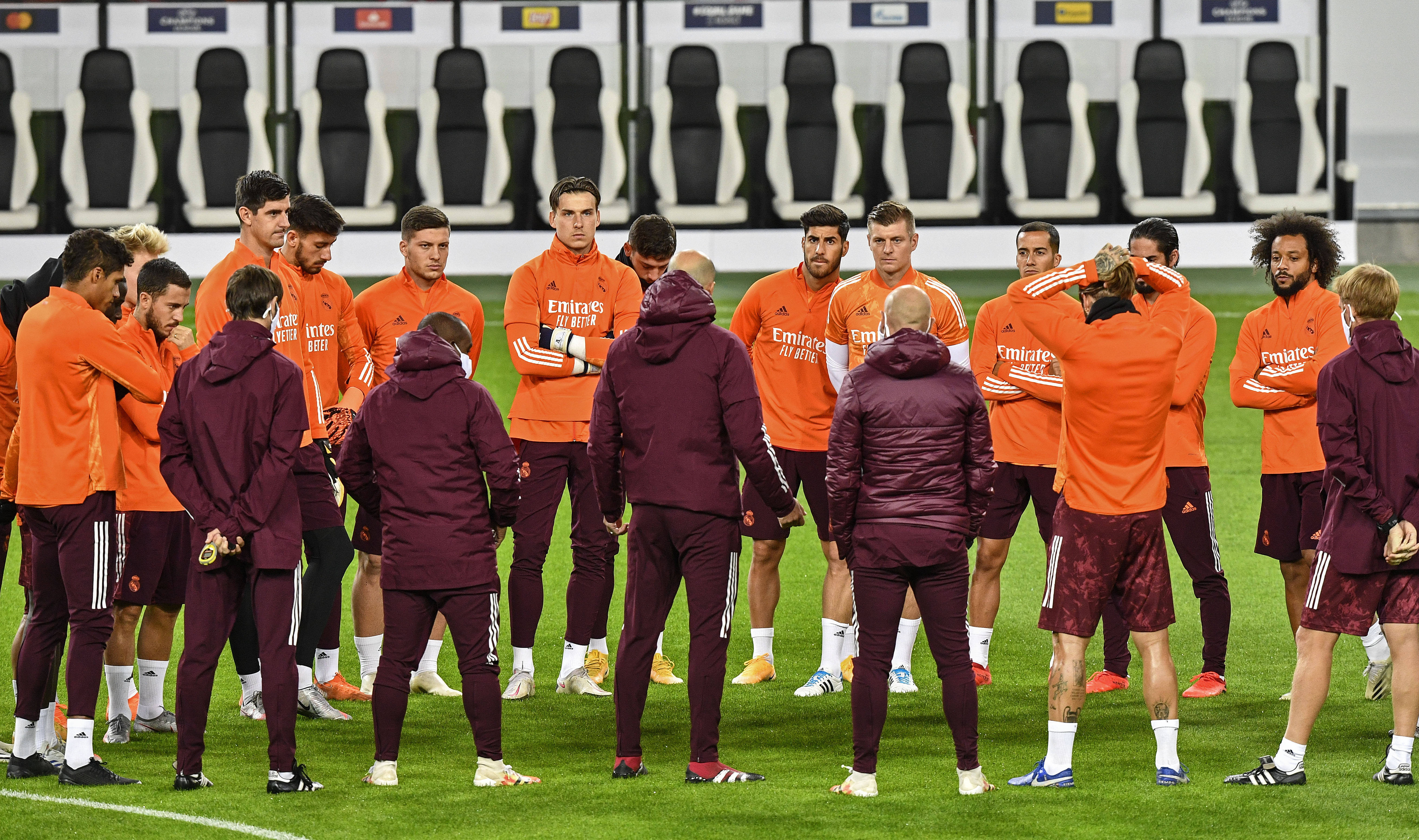 开云-托特纳姆迎欧冠关键赛；今晨临场应变；更衣室稳定；医务组通报恢复(欧奈纳伊最新比赛结果)