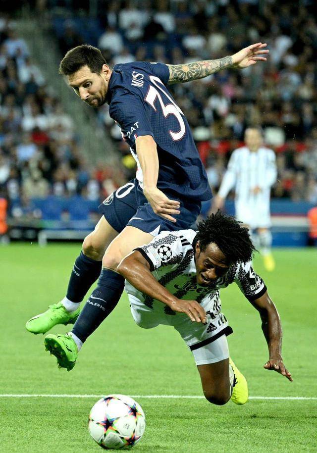 Kaiyun-包含里程碑夜！尤文图斯绝杀压哨，欧冠今夜刷纪录，质疑声仍在，阵容厚度经受考验的词条