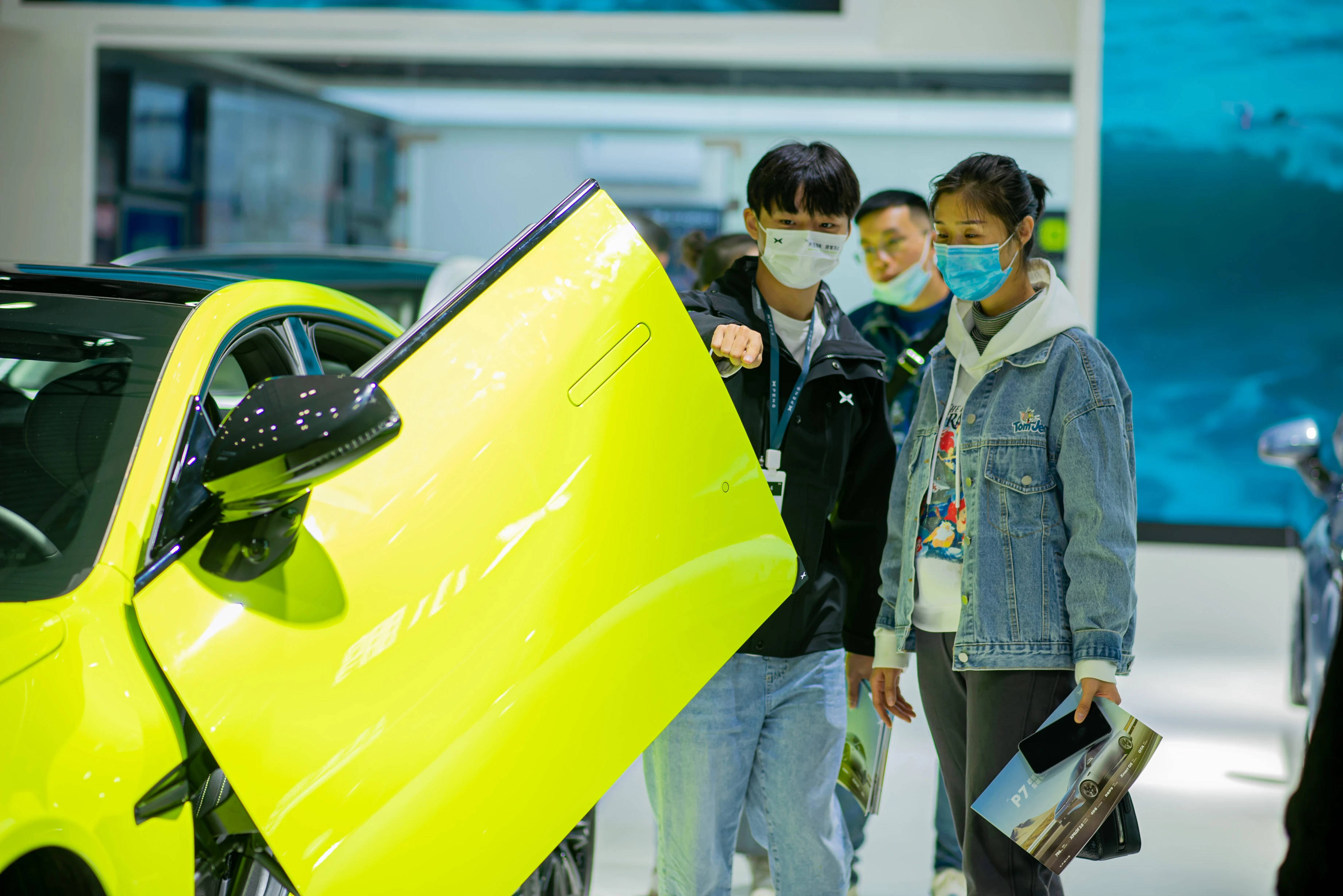 赛地聚焦——欧超杯今晨热度飙升；新疆广汇回应争议；震撼外界；数据趋势出现新变化(新疆广汇队最新消息)